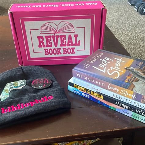 romance reveal book box